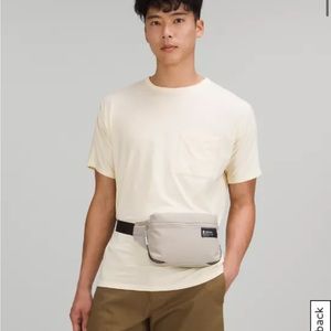 Lululemon Clean Lines Belt Bag